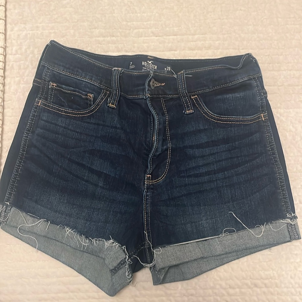 Hollister high rise short 3’